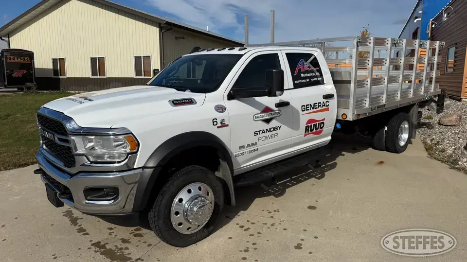 2021 Ram 5500HD Flatbed Truck