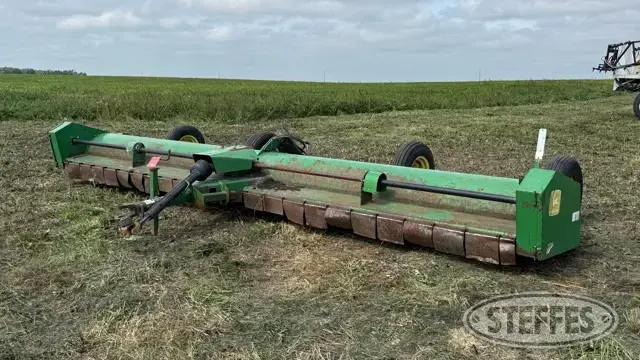 John Deere 120