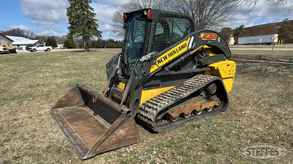 2016 New Holland C232 Tracked Skid Steer