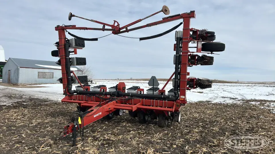 White 6100 12 or More Row Planter