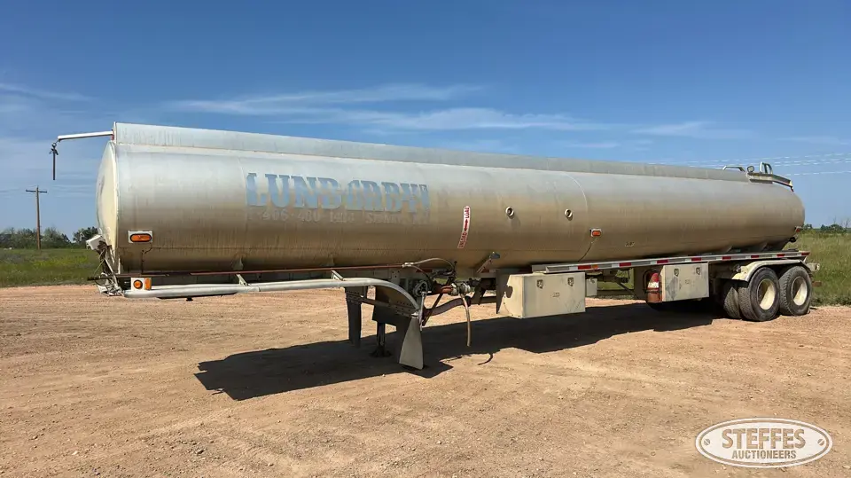 1996 Heil 9,500 gal. Tank Trailer