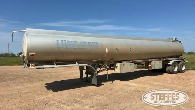 1996 Heil 9,500 gal.
