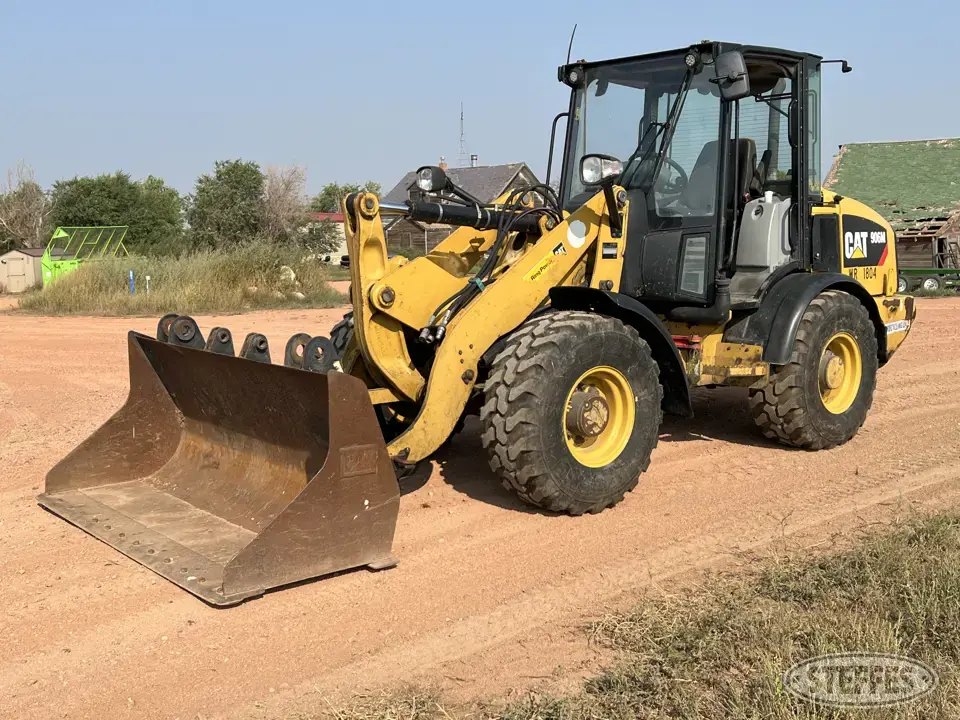 2018 CAT 906M Wheel Loader