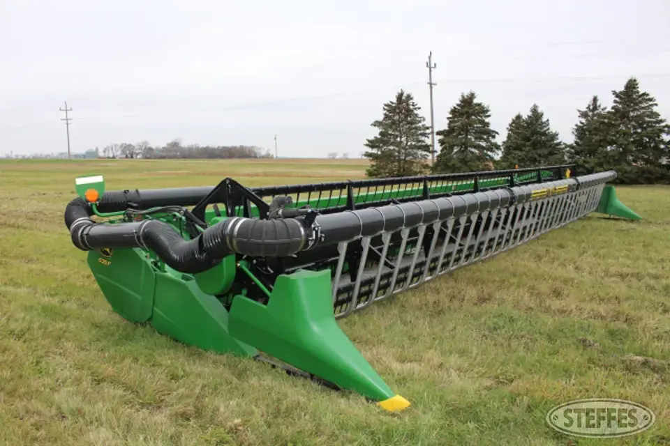 John Deere 635F HydraFlex Flex Head