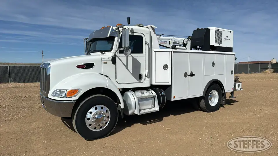 2015 Peterbilt 337 Service Utility Truck