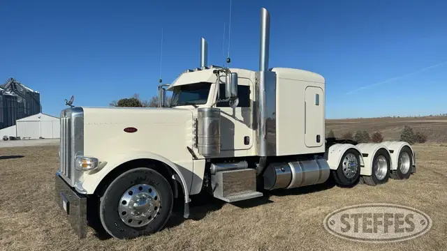 2021 Peterbilt 389