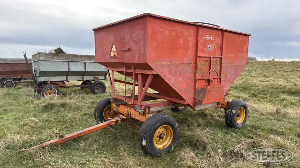 Farm King gravity wagon Gravity Box