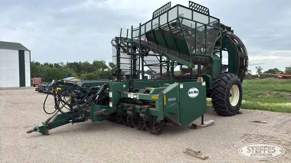 Arts Way 6812A Sugarbeet Harvester