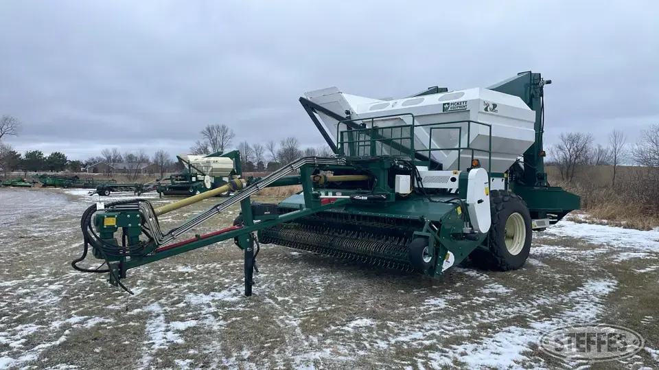2018 Pickett Twin Master Edible Bean Combine