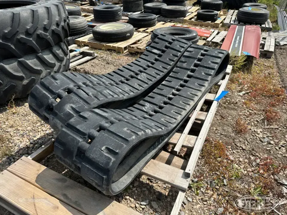 Bobcat T750 Track