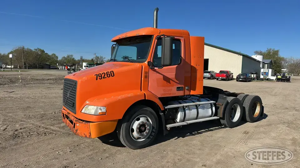2008 Volvo VN Conventional Truck without Sleeper