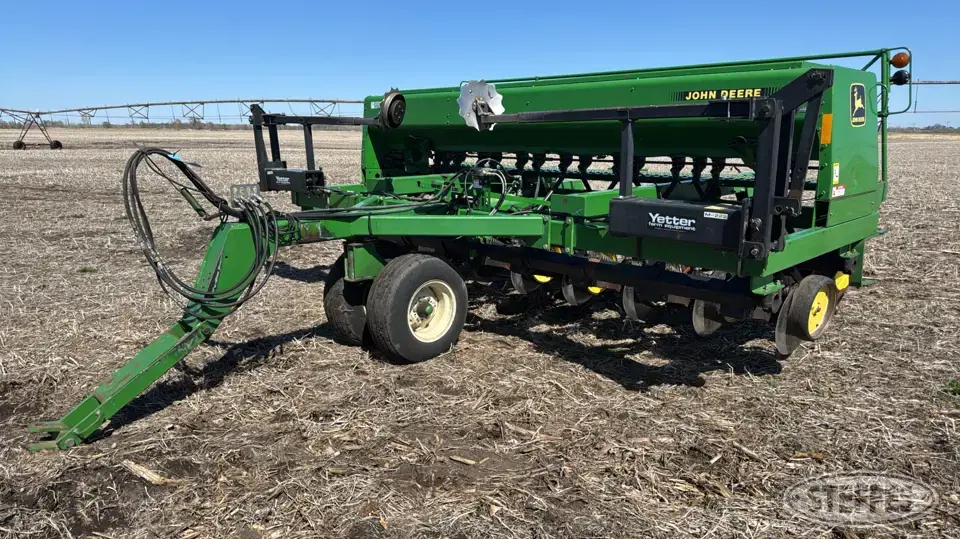 John Deere 750 Press Drill