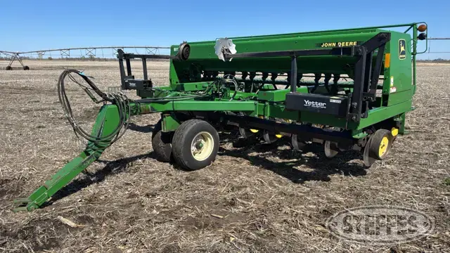 John Deere 750