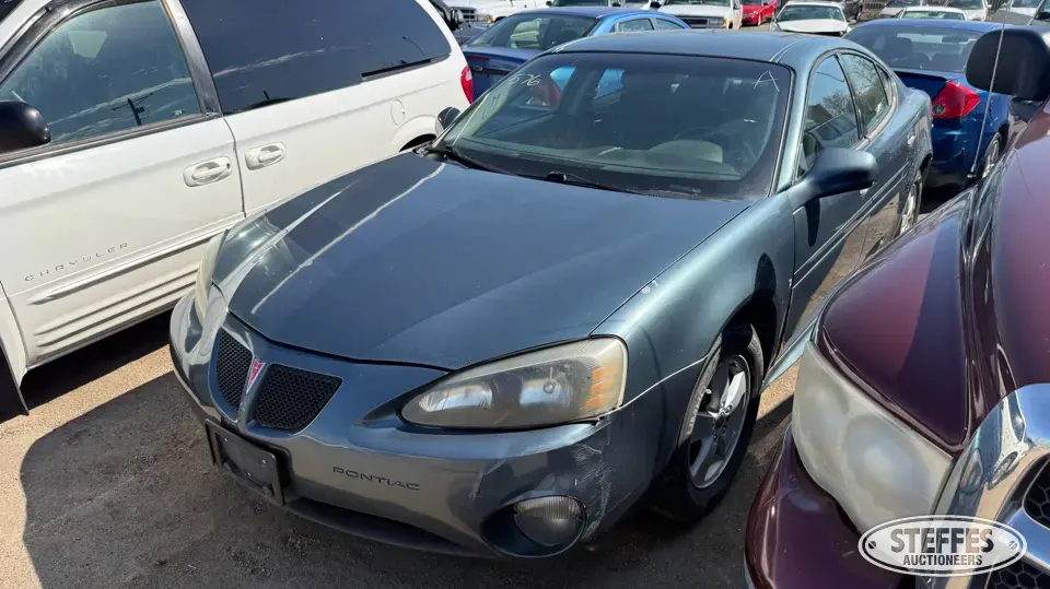 2006 Pontiac Grand Prix Car
