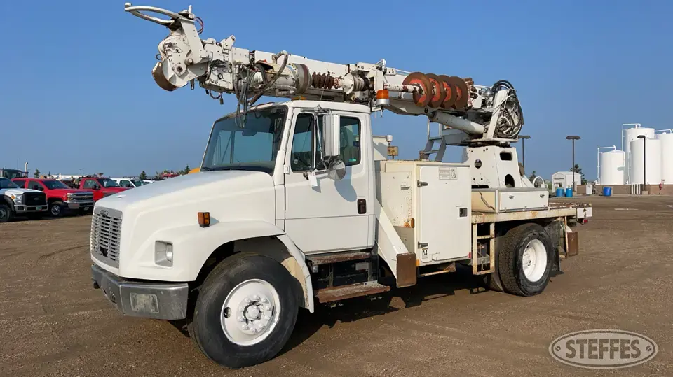 2003 Freightliner FL70 Specialty Truck