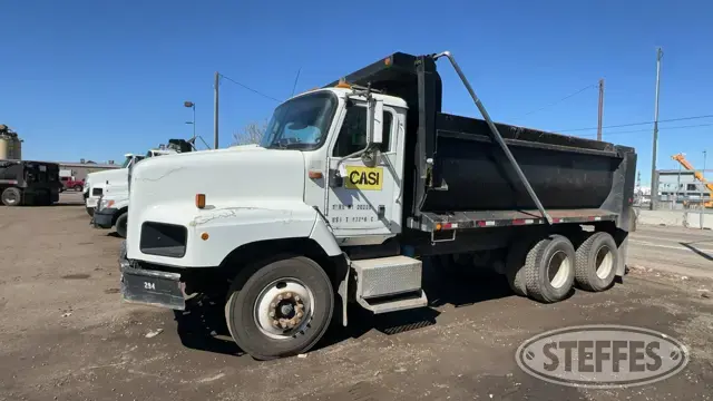 2003 International 5600i