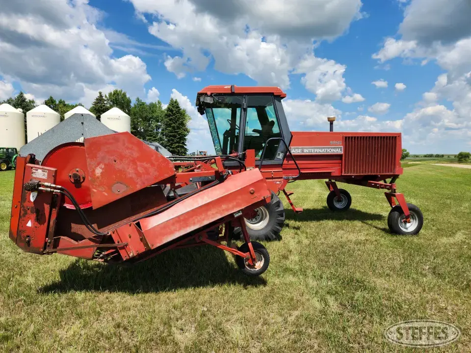 1996 Case IH 8820 Self-Propelled Swather