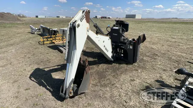 2012 Bobcat 8811