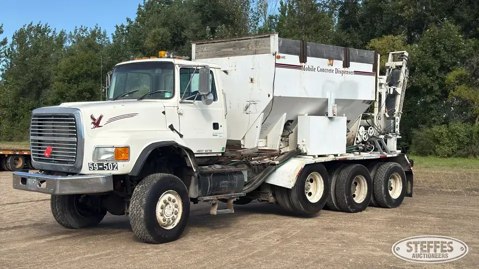 1997 Ford LTS 9000 Mixer Truck
