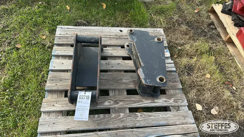 Buhler loader quick attach brackets Tractor Part