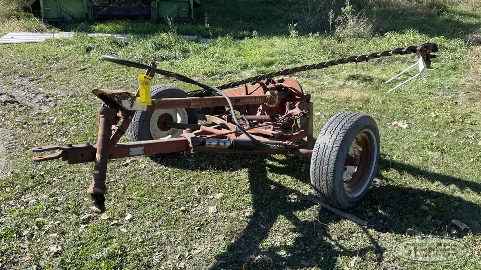 International 1100 Sickle Mower
