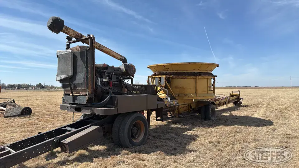 Single axle tub grinder Forage Processing