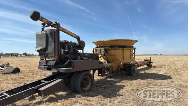 Single axle tub grinder