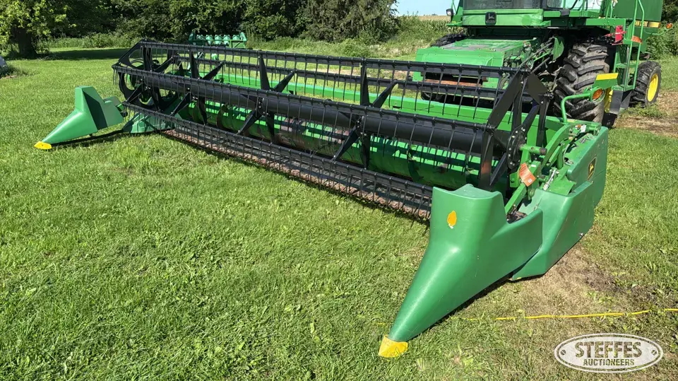 2000 John Deere 920F Flex Head