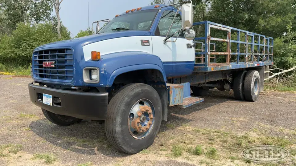 1999 GMC C7500 Over 1 Ton Pickup