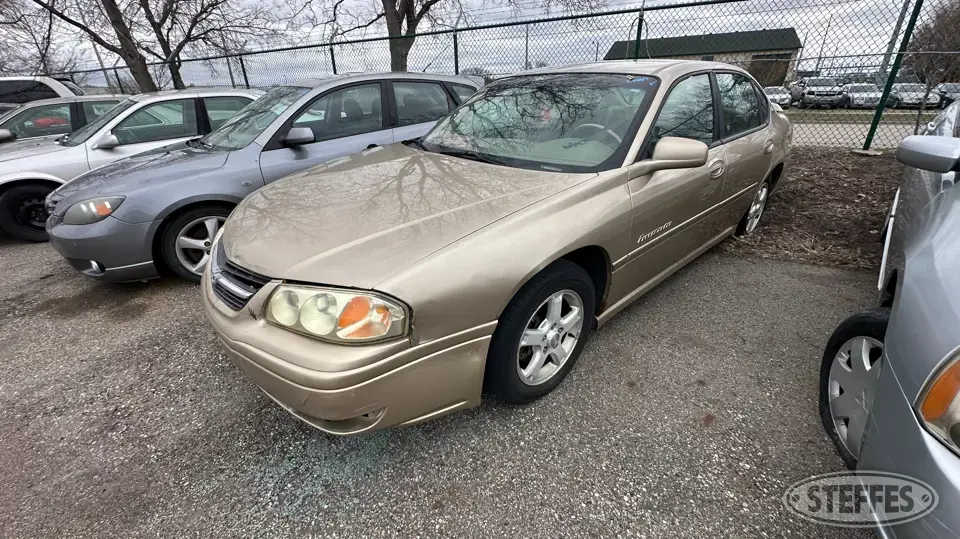 2004 Chevrolet Impala LS Car