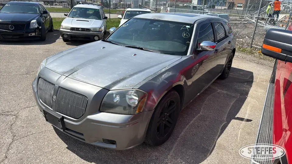 2005 Dodge Magnum SXT SUV