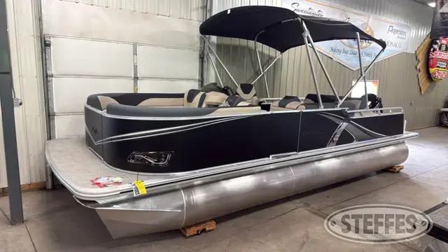 New 2025 Avalon LSZ 2385 Versatile Rear Bench (Swingback), Mercury 115 HP Command Thrust