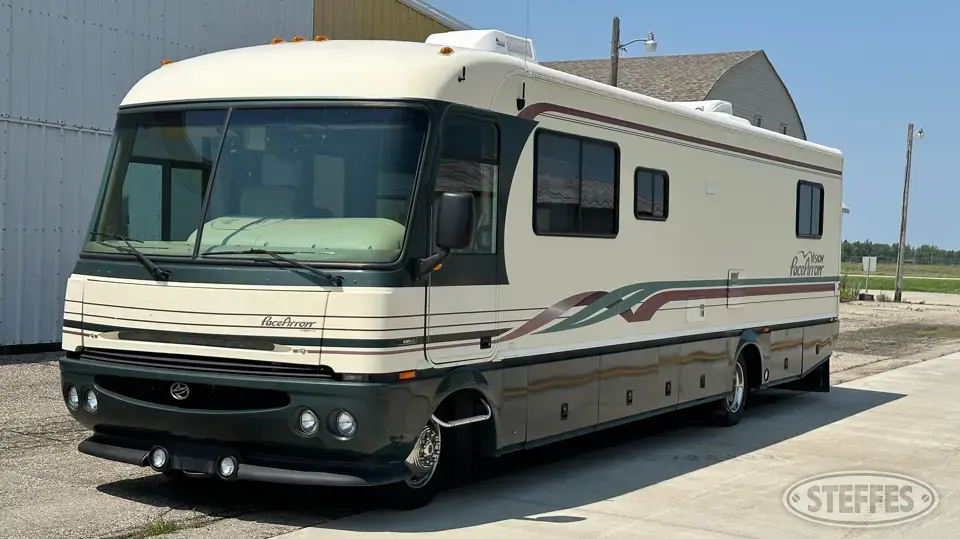 1997 Fleetwood Pace Arrow Motorhome