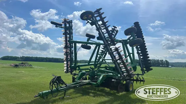 2007 John Deere 637