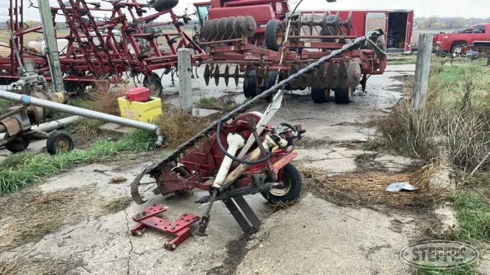 International 1000 Sickle Mower