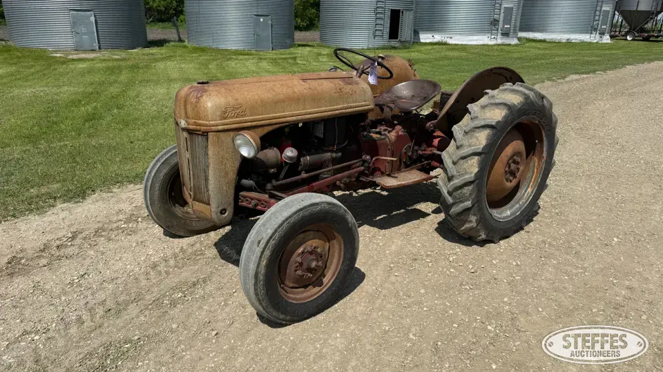 Ford 8N Collectible Tractor