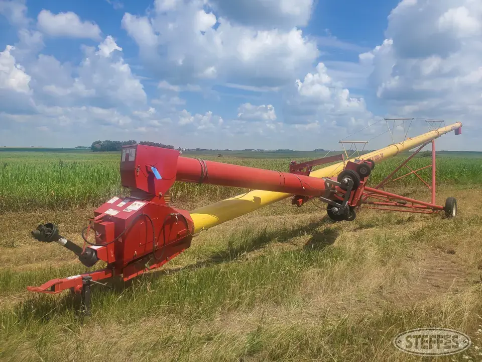 Westfield MKX 130-74 Swing Hopper Auger