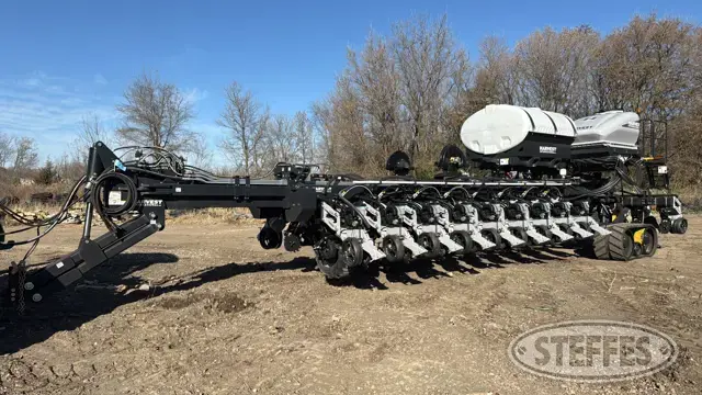 2025 Harvest International PB6030