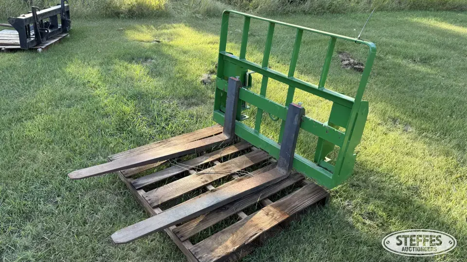 MDS 2815 Loader Attachment