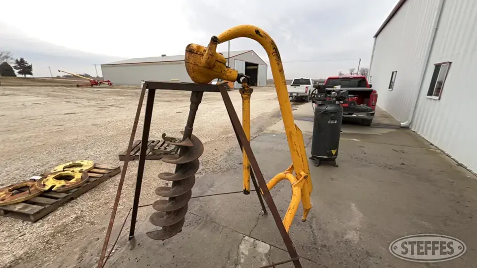 Danuser Digger F-8 Farm Support Item