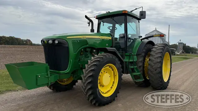 2003 John Deere 8120