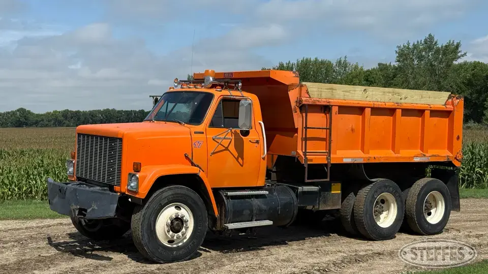 1988 GMC Brigadier Dump Truck