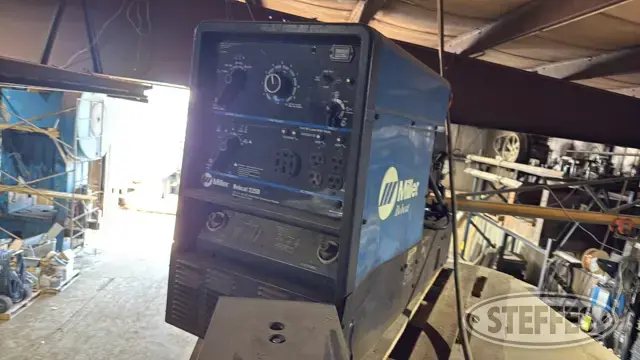 Miller Bobcat 225D