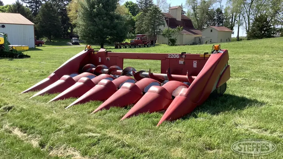 Case IH 2206 Corn Head