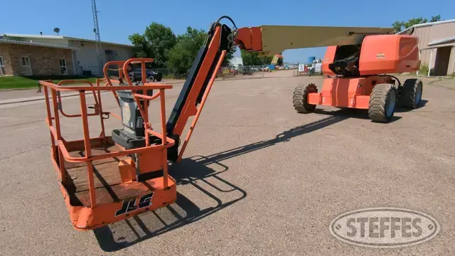 2019 JLG 660SJ