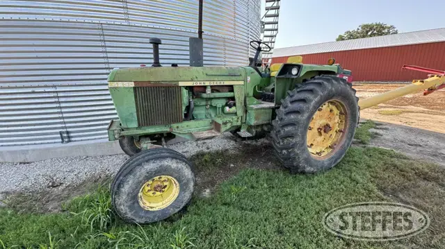 1976 John Deere 4230