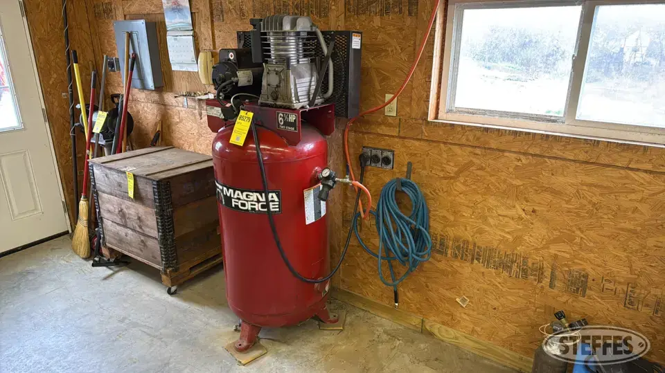 Coleman Powermate M06Z080V2A154 Air Tools and Compressor