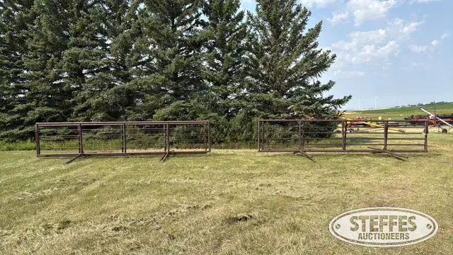 (4) Freestanding fence panels