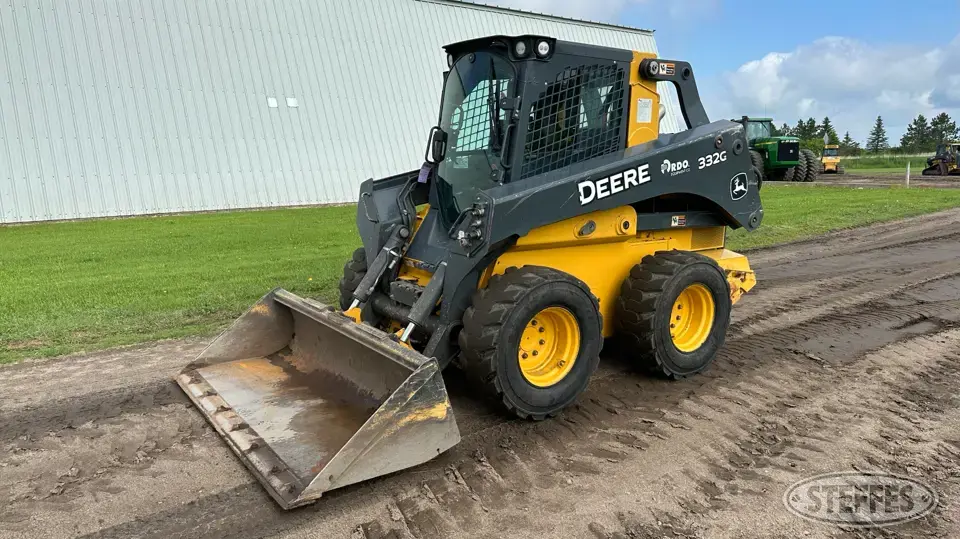 2018 Deere 332G Wheeled Skid Steer