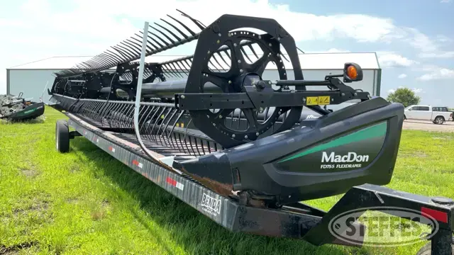 2014 MacDon FD-75S